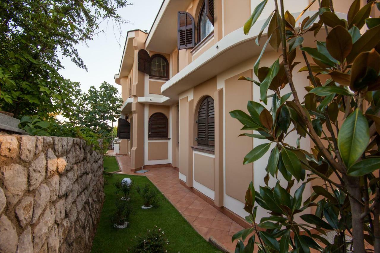Villa Royale Krk คิร์ก ภายนอก รูปภาพ