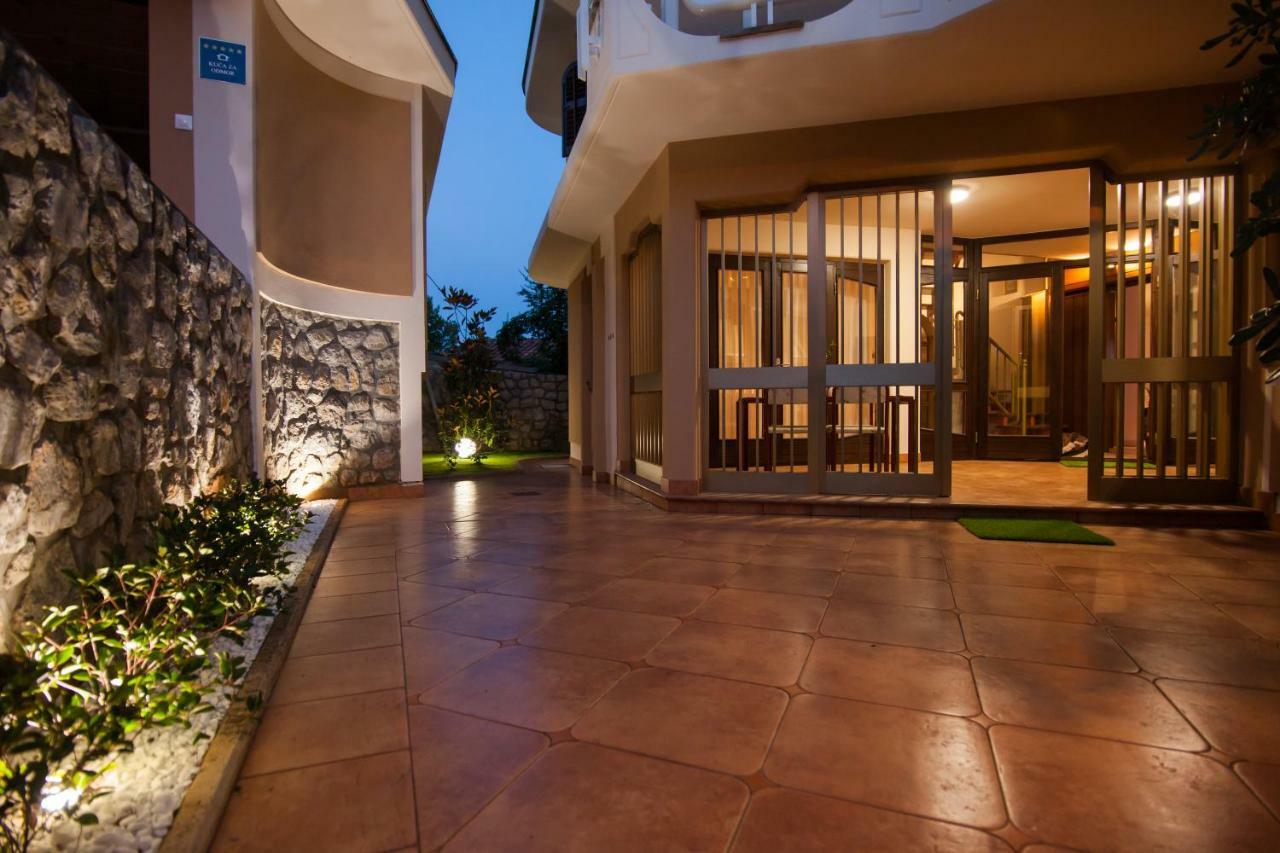 Villa Royale Krk คิร์ก ภายนอก รูปภาพ